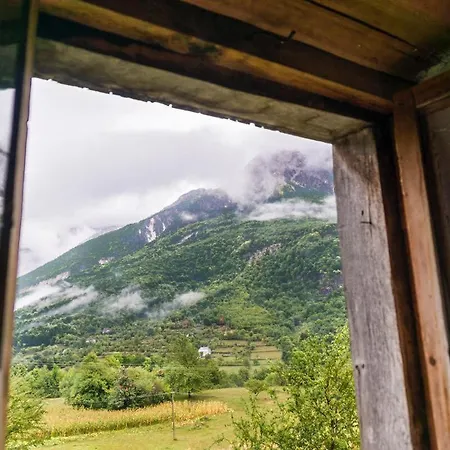 Bujtina Terthorja Penzion Theth