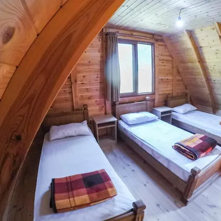Penzion Bujtina Terthorja Theth