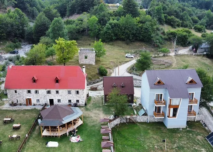Bujtina Terthorja Konukevi Theth
