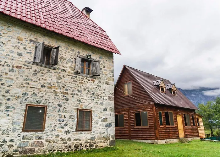 Bujtina Terthorja Theth