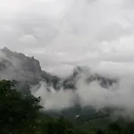 Bujtina Terthorja بيت ضيافة ثيث