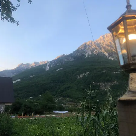 Bujtina Terthorja Maison d'hôtes
