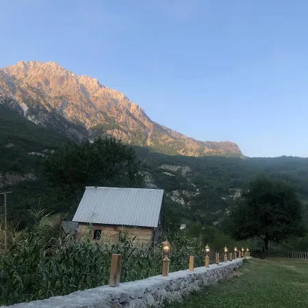 Bujtina Terthorja Maison d'hôtes