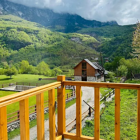 Bujtina Terthorja Maison d'hôtes