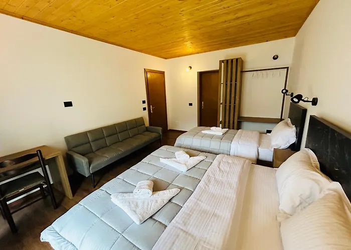 Bujtina Terthorja Theth