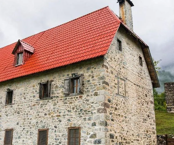 Guest house Bujtina Terthorja Theth